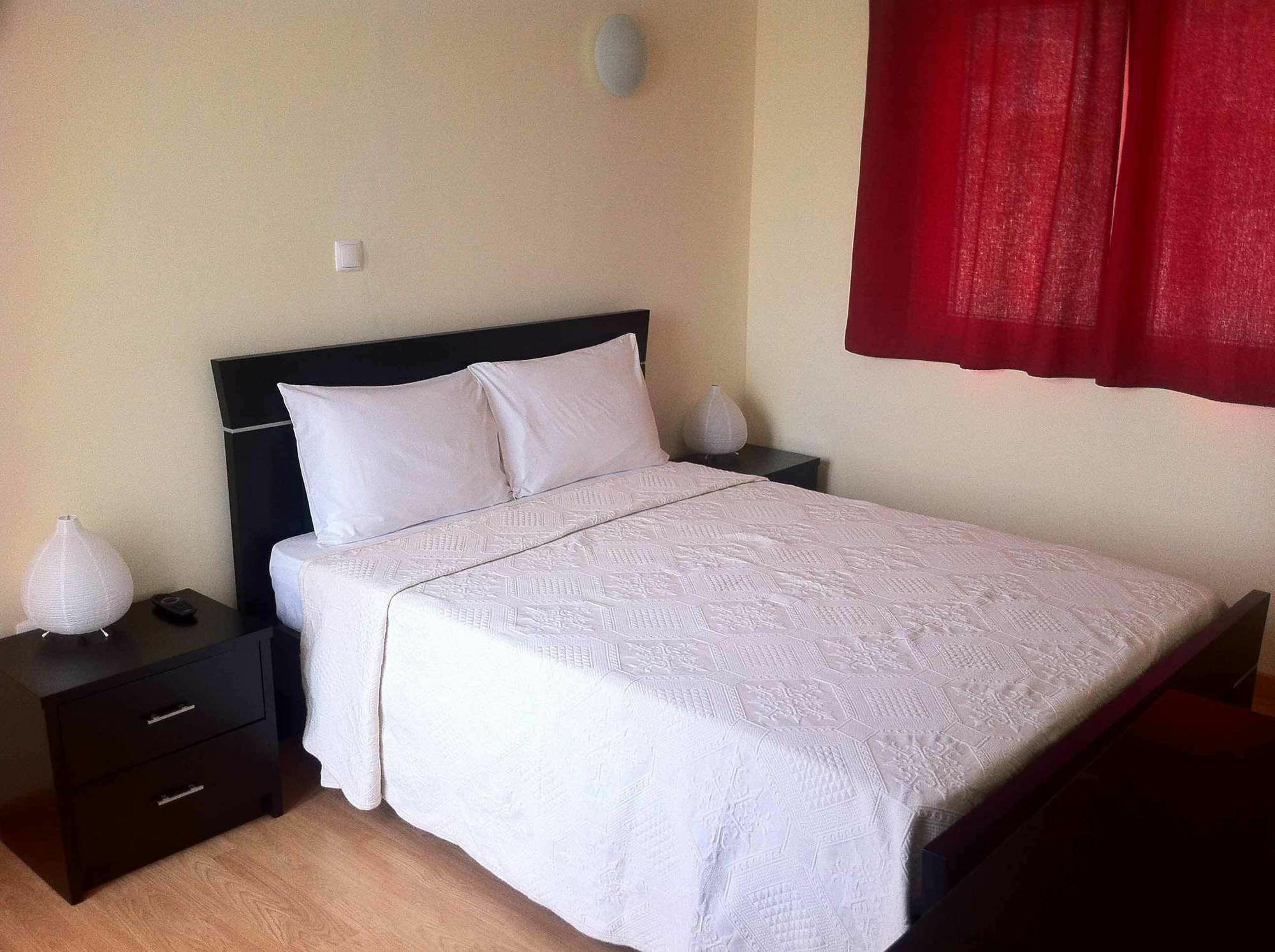 Residencial Sol Point Art Bed and Breakfast Ponta Do Sol Exteriör bild